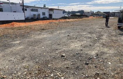 新築現場地縄出し