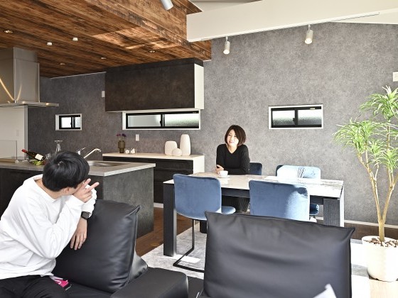 モデル入り写真を撮りました。