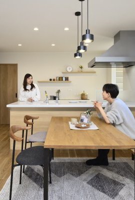 ソフト和モダン×平屋のような2階建ての家