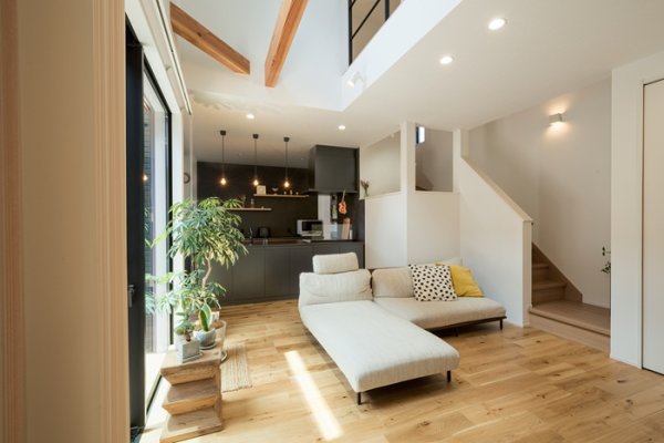 緑とシンプルな小物が似合う、洗練＆ナチュラルハウス