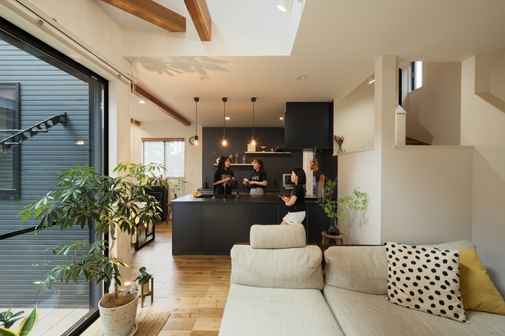 緑とシンプルな小物が似合う、洗練＆ナチュラルハウス