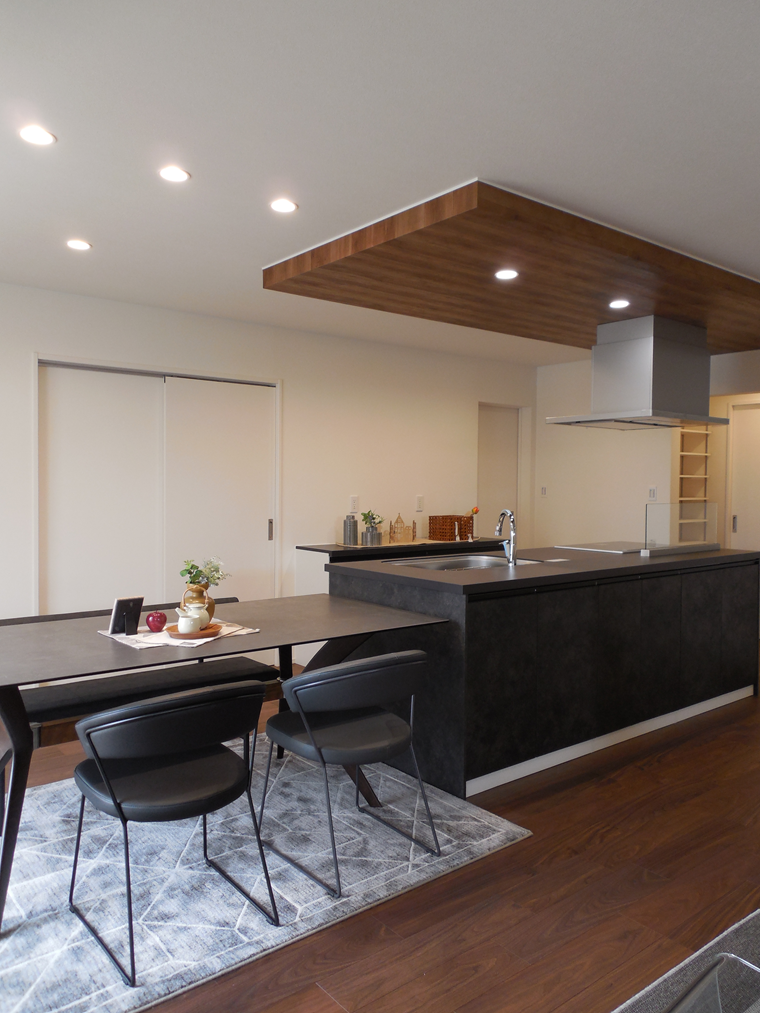 共働き夫婦が選んだ 家事ラクもくつろぎも叶える平屋