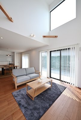 吹き抜けのある北欧ナチュラルなお家