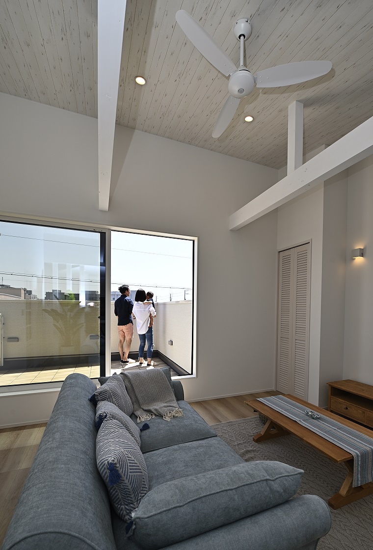 2階リビングのハワイアンテイストなお家