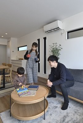 シンプルだけど、こだわりのパーツに囲まれて暮らす素敵なお家