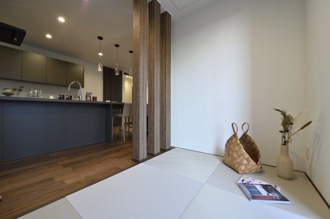 お子様の様子を見ながら家事ができる畳コーナー