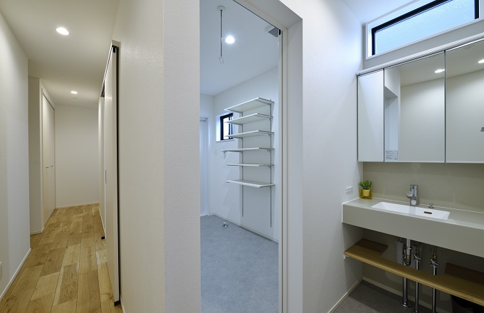 広々と使える洗面脱衣室