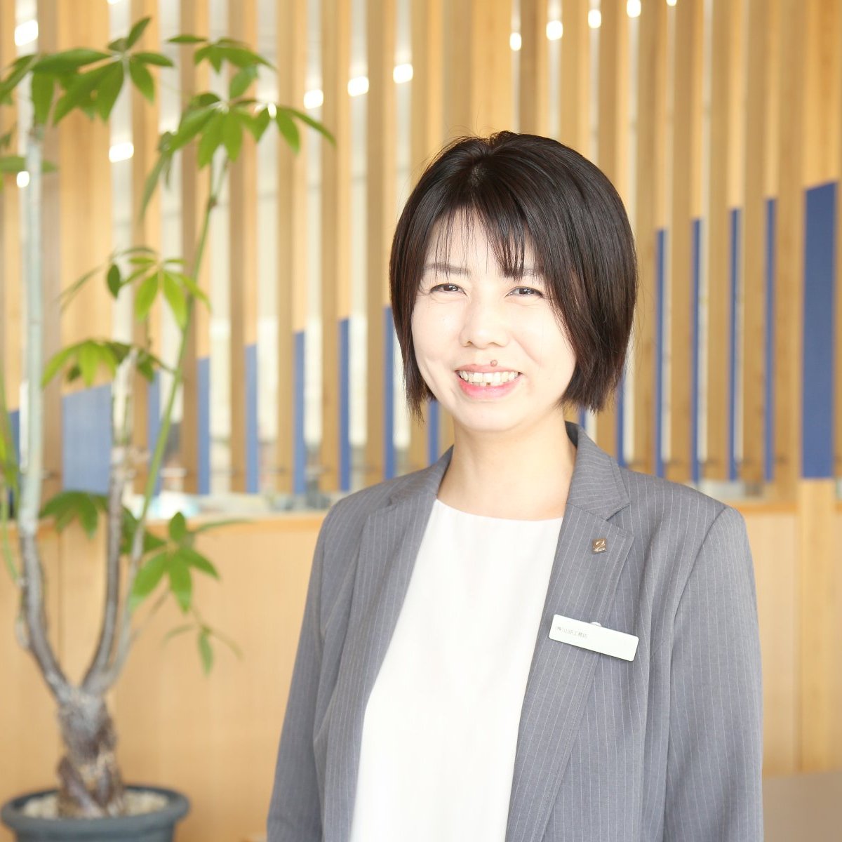 西島 奈穂