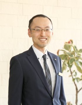 長谷川　俊和